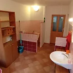 Bylinkove Udoli بيت خشبي