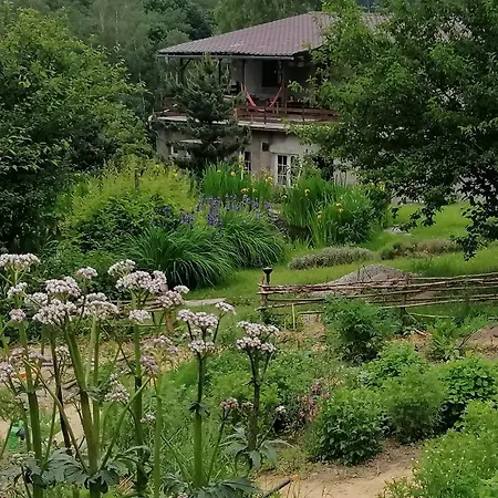 Bydlinska Zahradka Tesikov Lodge