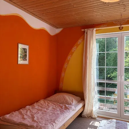 Bylinkove Udoli 山林小屋 Šternberk